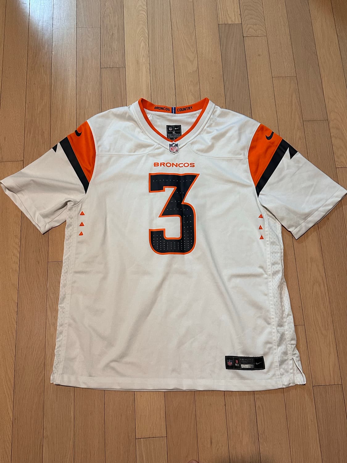 나이키 nfl저지 브롱코 XL 판매합니다  상품이미지1