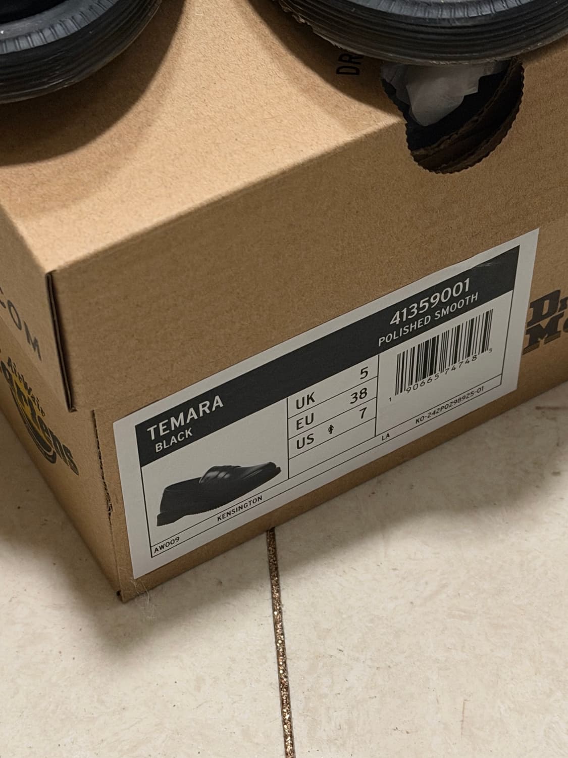 닥터마틴 테마라 블랙 240 상품이미지2