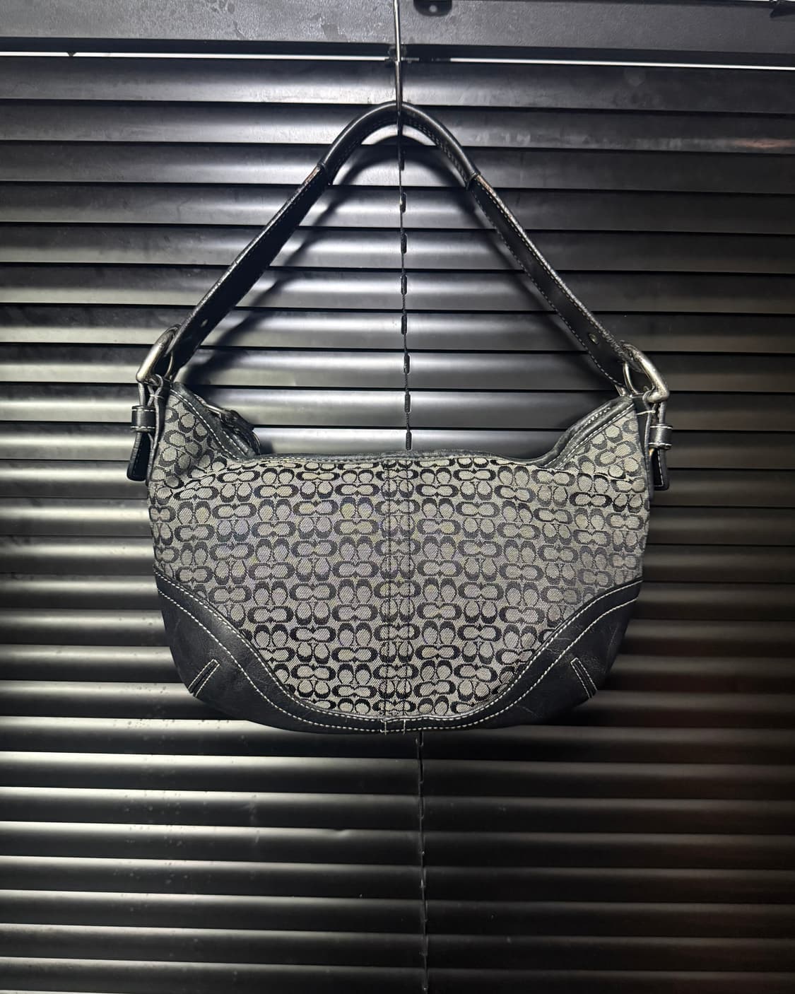 코치 버클 시그니처 로고 미니백 숄더백 토드백 가죽 명품 블랙 핸드백 상품이미지5