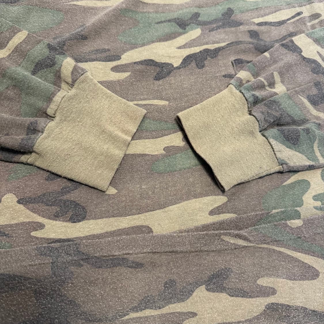 Vintage Woodland Camo Long Sleeve 90s 상품이미지5