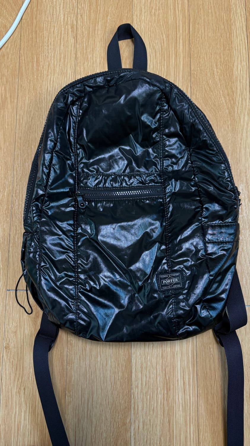 포터 글로시 백팩 가방 블랙 상품이미지2