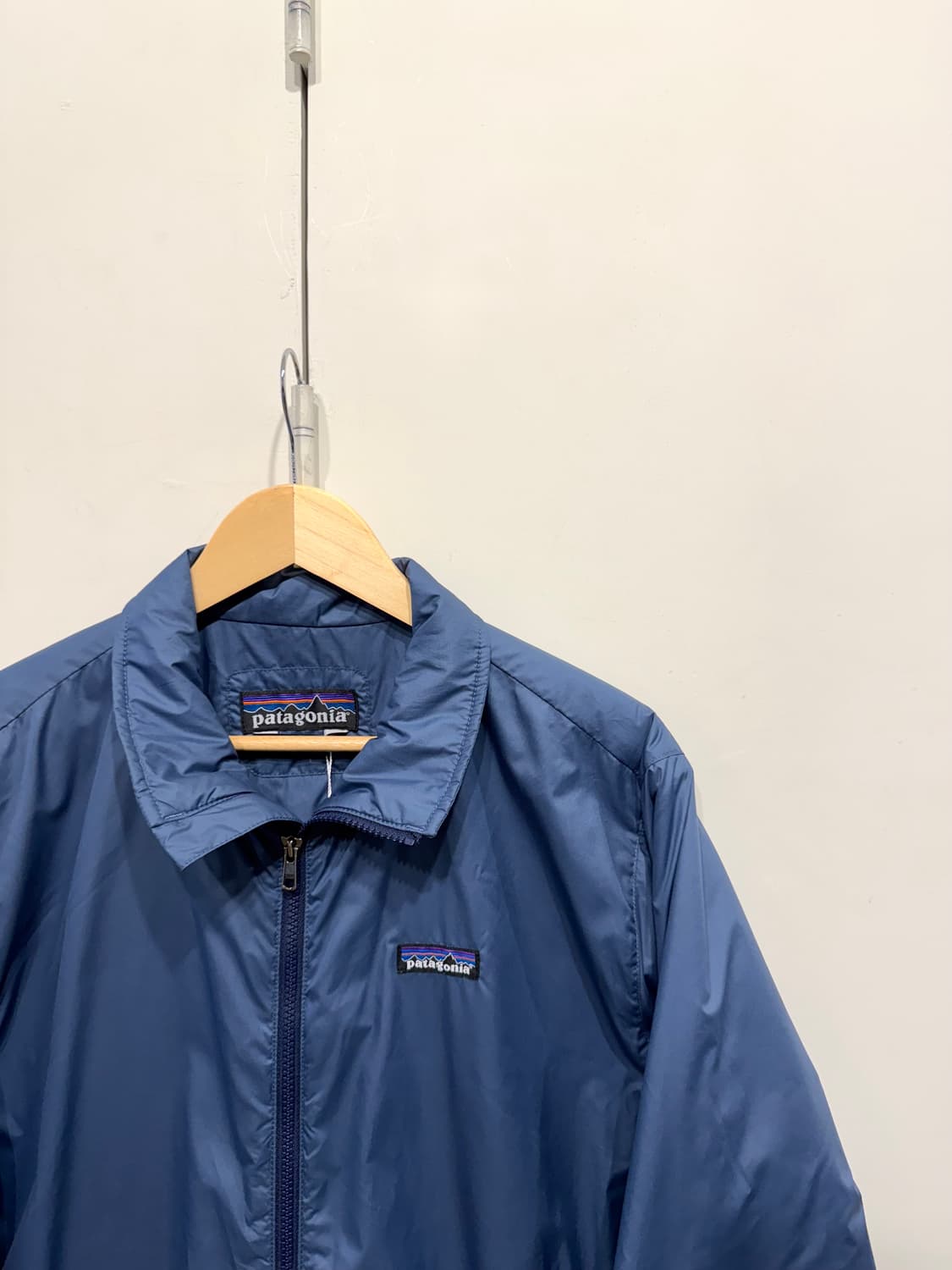 파타고니아 멘즈 경량 패딩 자켓 상품이미지3