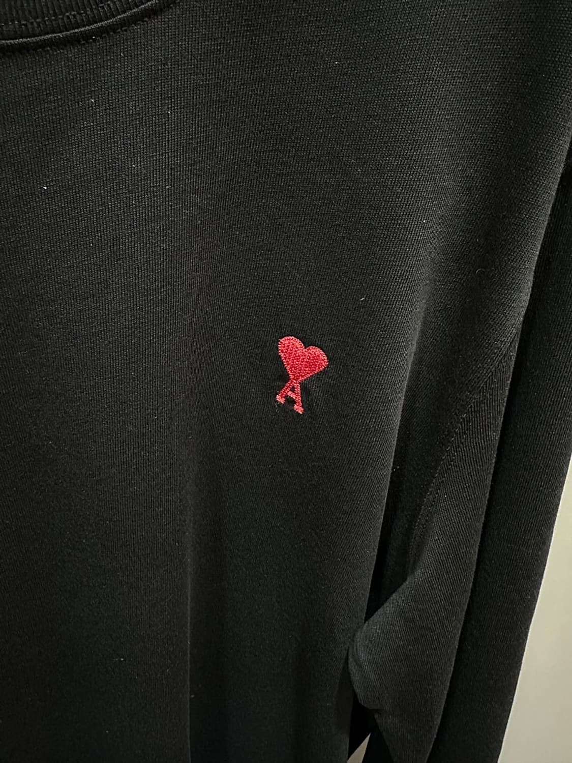 (정품/새상품) 아미 남성 블랙 하트 로고 롱슬리브 상품이미지2