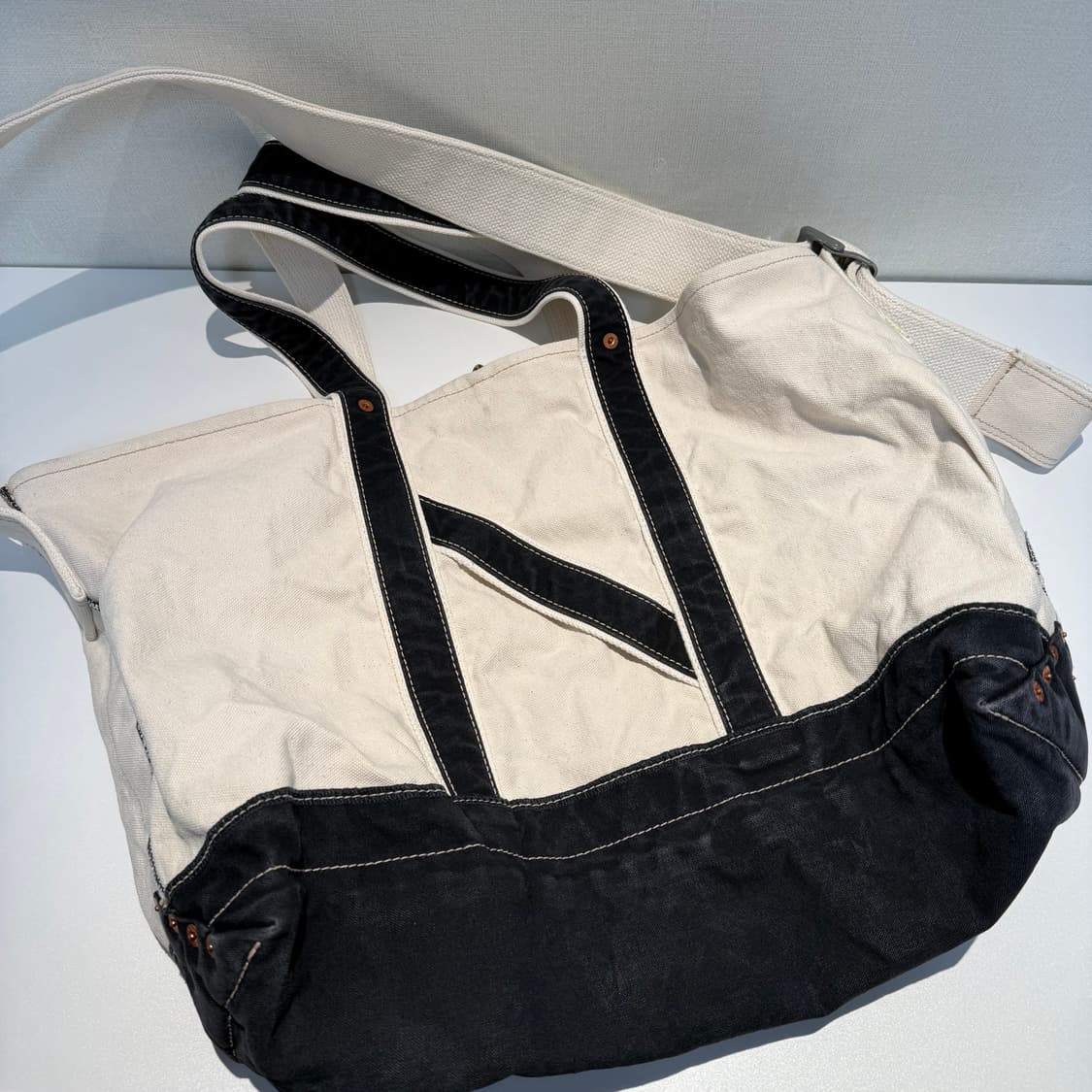 나이스네스 niceness L.LESH 토트백 어드레서 별주 상품이미지1