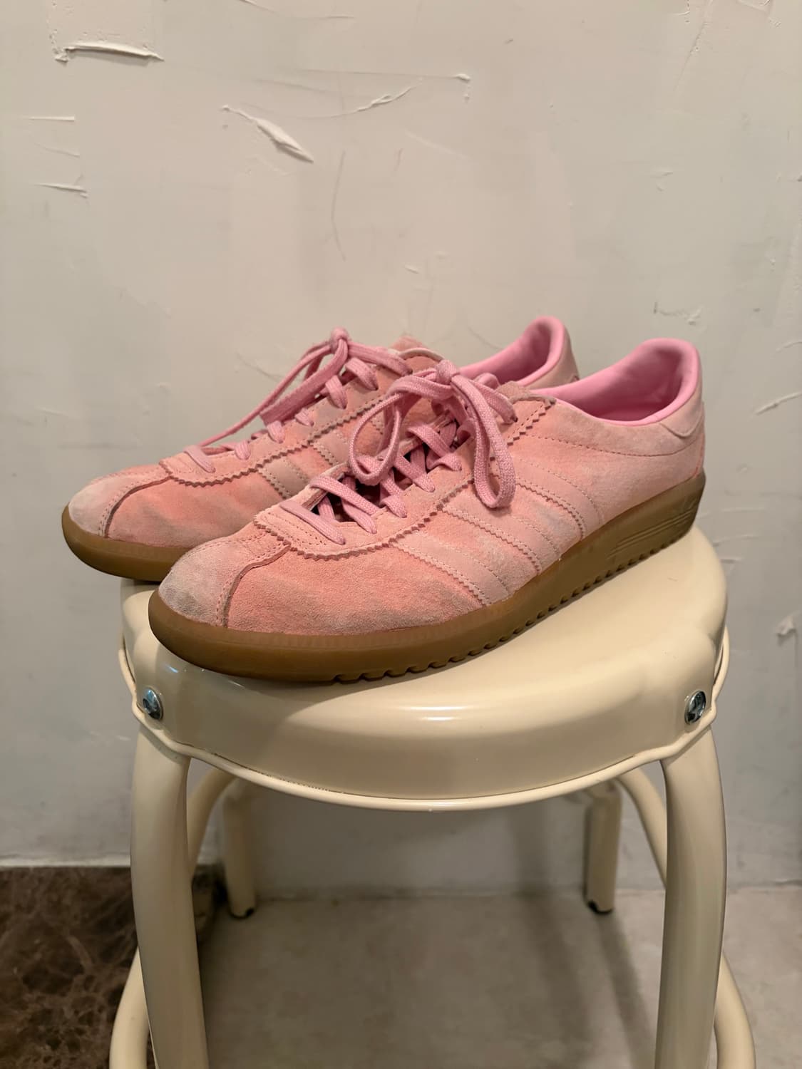 아디다스 버뮤다 글로우 핑크 265 상품이미지1