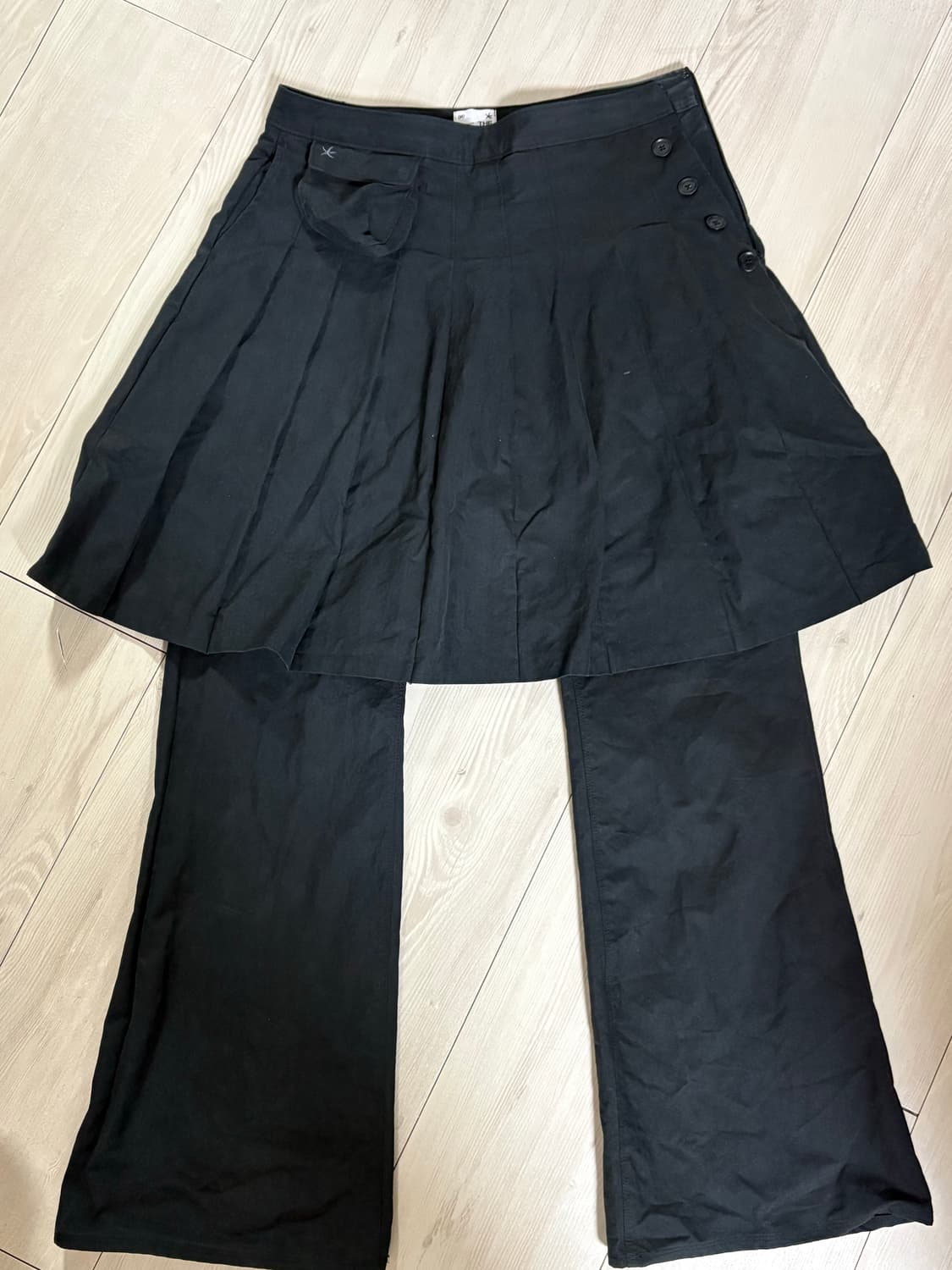 더콜디스트모먼트 스커트 레이어드 팬츠 블랙 상품이미지2