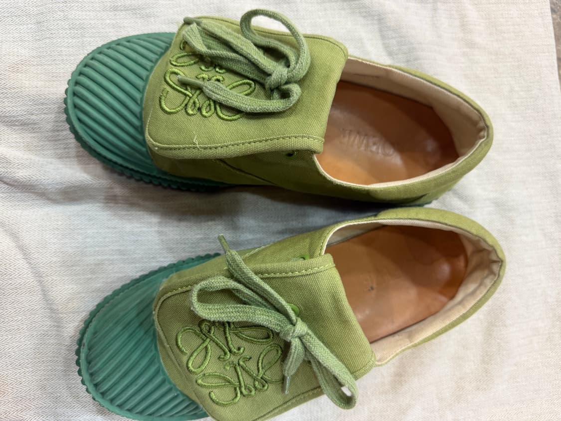 37/235-240 정품 로에베 아나그램 플랩 스니커즈 팝니다 상품이미지3