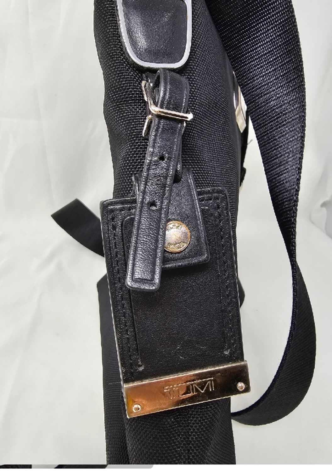 투미 TUMI 크로스백 블랙 상품이미지4