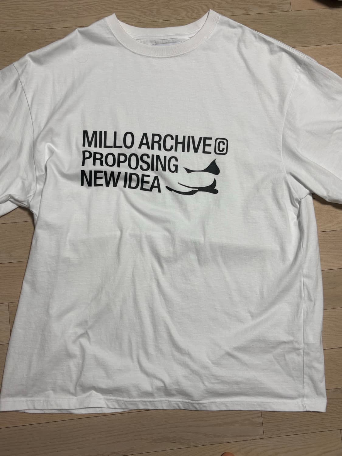 밀로아카이브 반팔티 상품이미지2