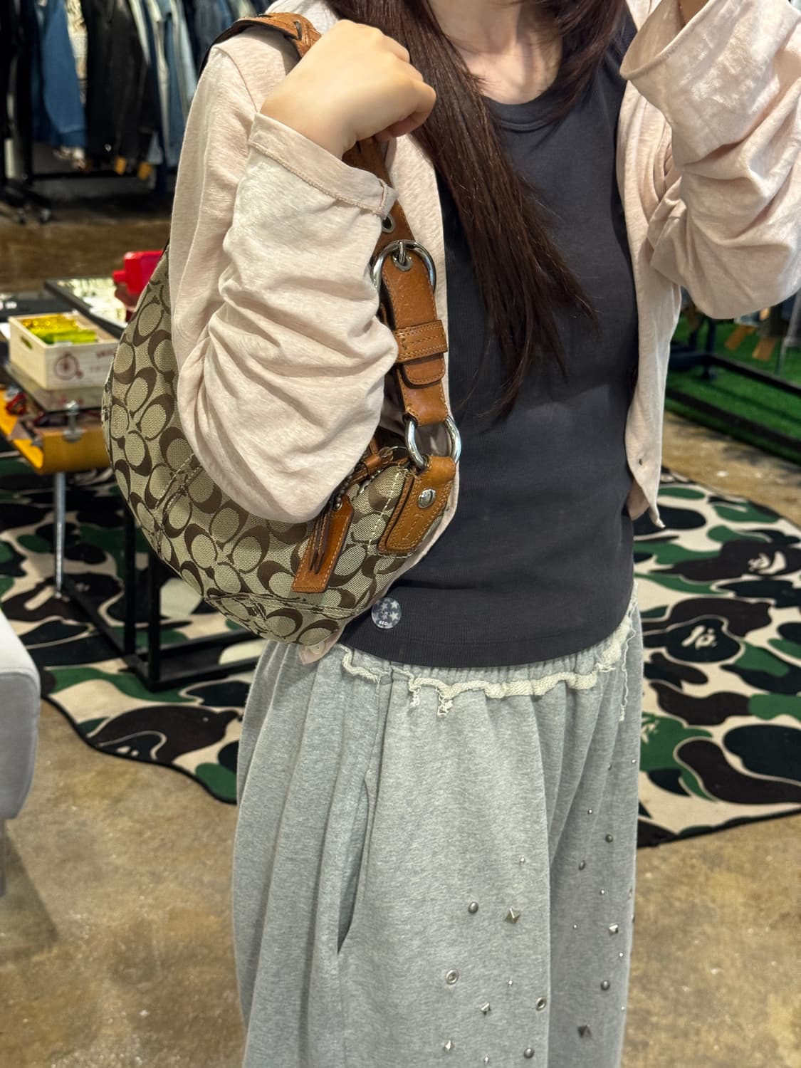 코치 빈티지 시그니처 호보 숄더백 상품이미지2