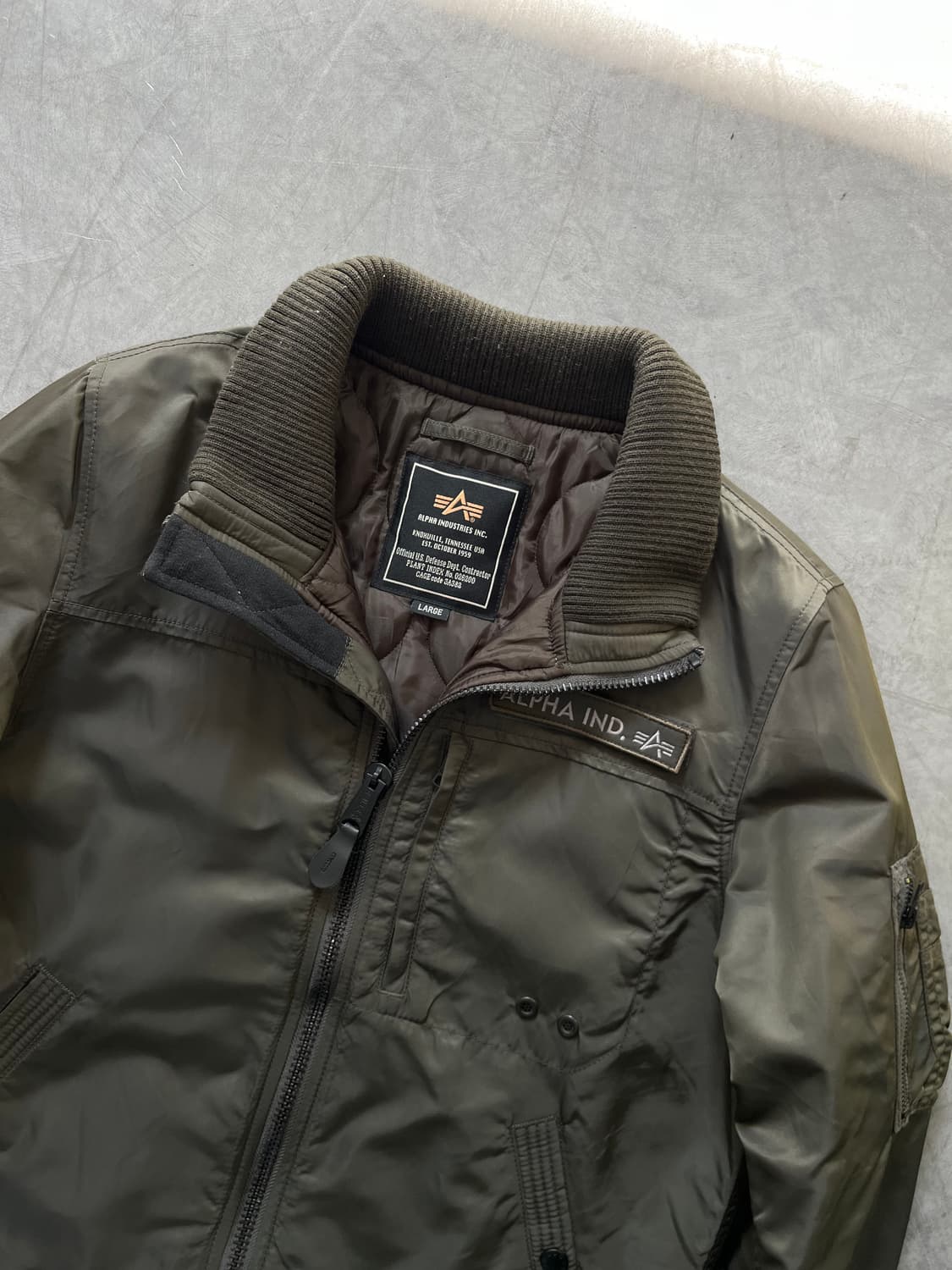 Alpha Industries 알파 인더스트리 카키 봄버 자켓 상품이미지3