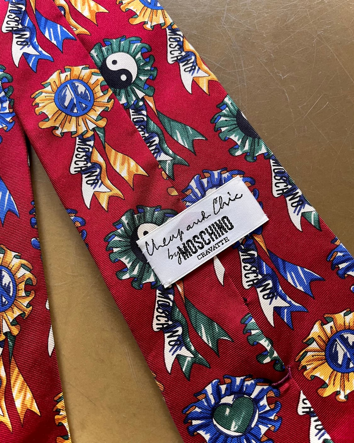 90-00s Cheap and Chic by MOSCHINO Tie 상품이미지7