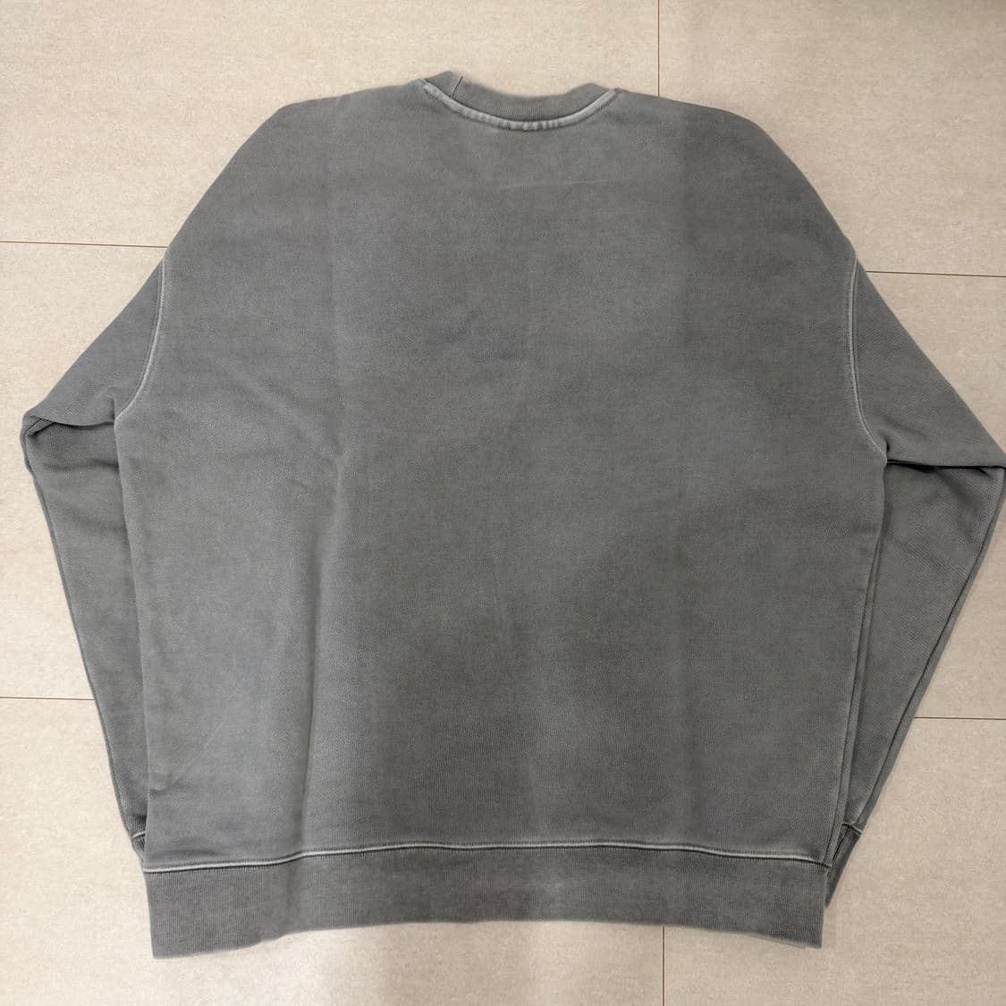 소버먼트 문그레이 크루넥 상품이미지3