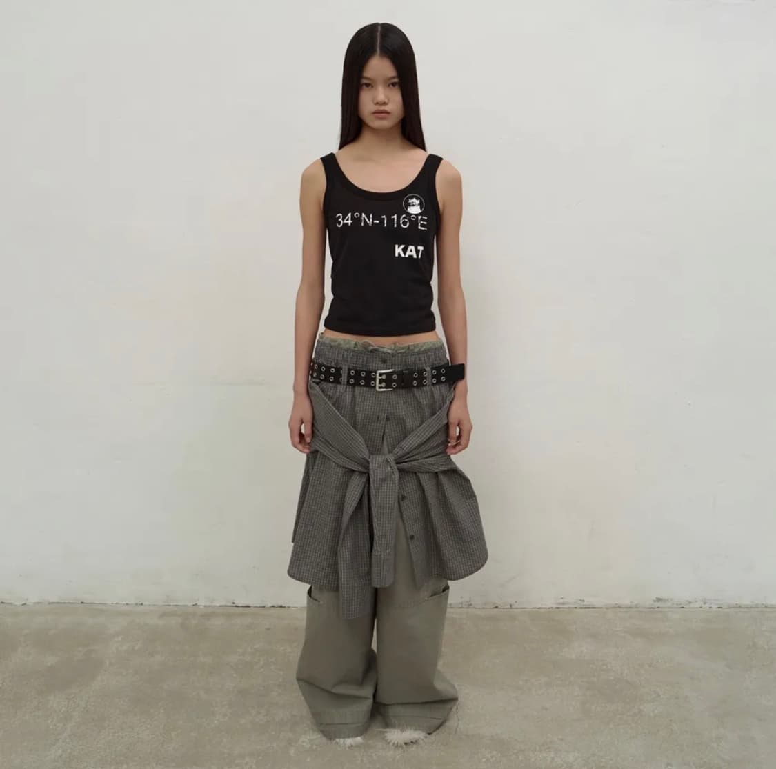 엘씨디씨티엠 캣 프린트 슬림 탱크탑 블랙 상품이미지1