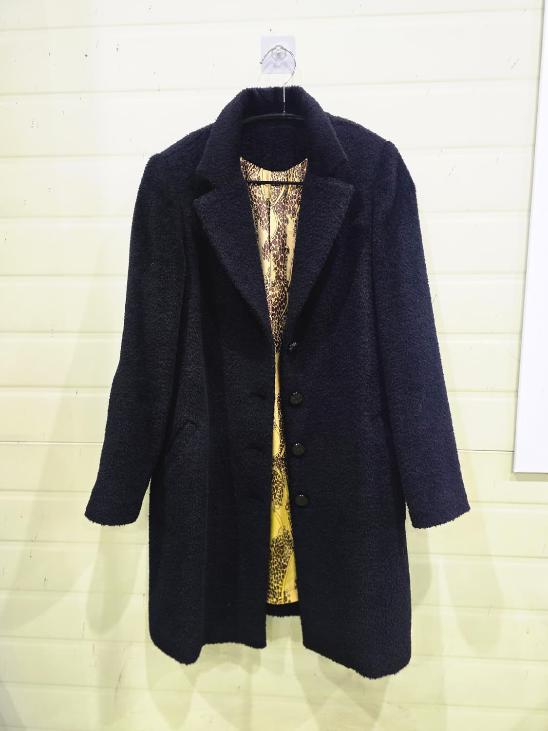 블랙 롱 코트 (안감 패턴) 상품이미지1