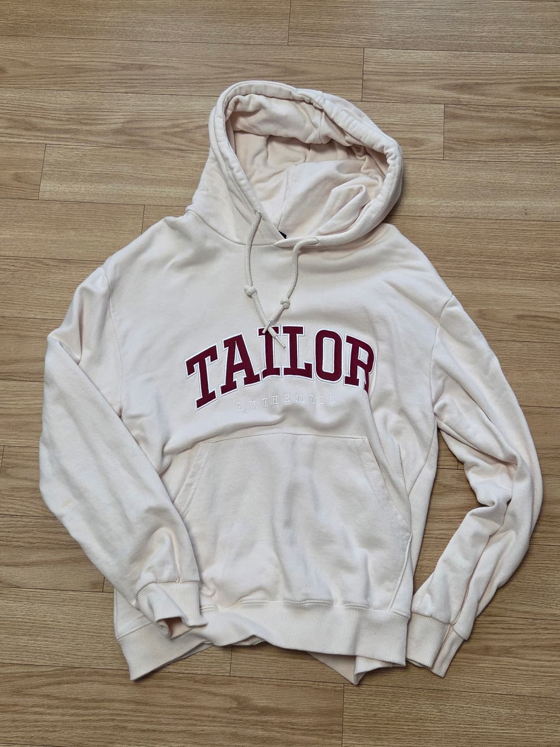 테일러 스튜디오 후드티 아이보리 상품이미지1