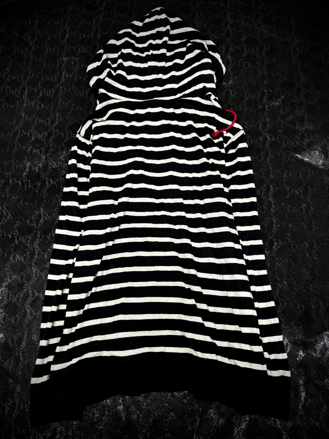 “HELLO KITTY” Stipe Hello kitty Print Ho 상품이미지5