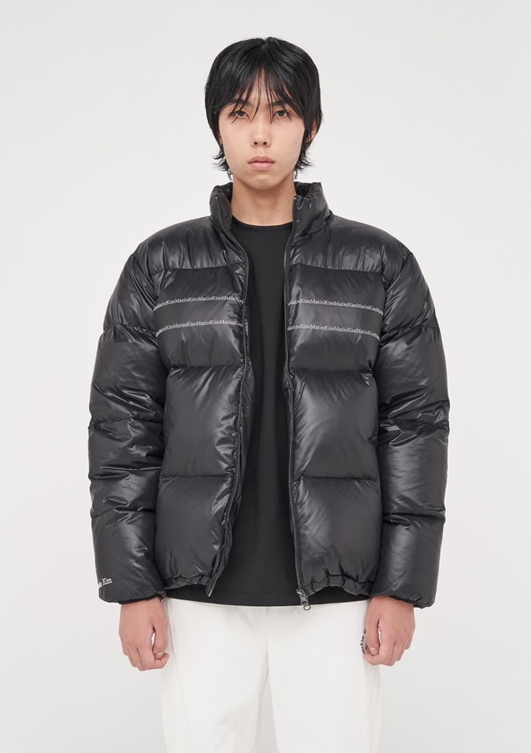 마뗑팀 패딩 GLOSSY PUFFER JACKET IN BLACK 상품이미지1