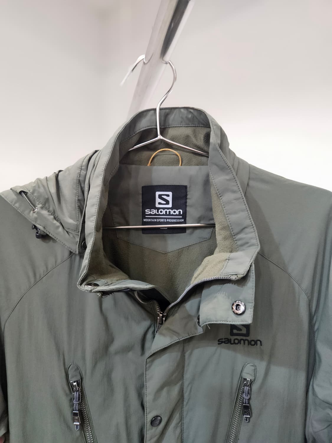 살로몬 로고 나일론 챌린지 자켓 상품이미지3