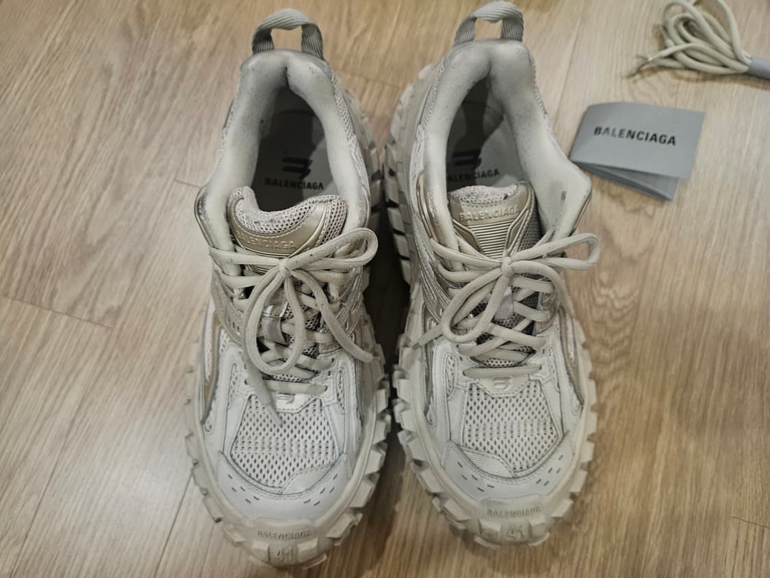 발렌시아가 디펜더 41 상품이미지5