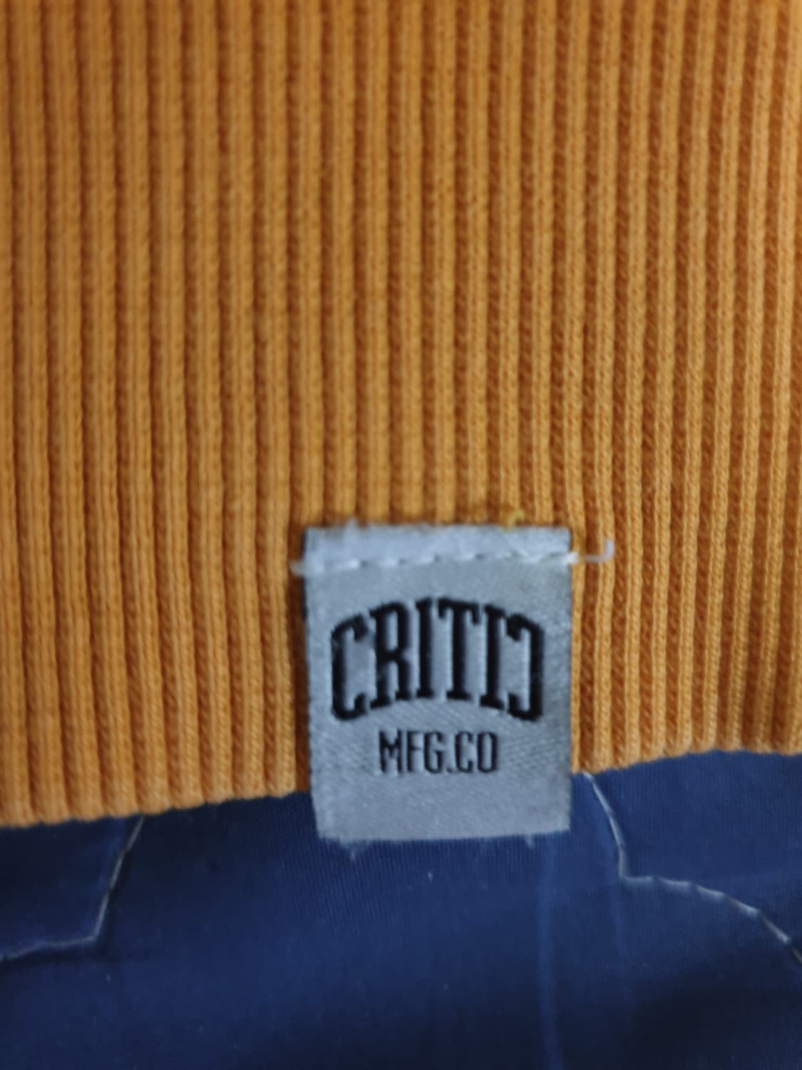 (한정판) 크리틱 MFG FLAG ICON 와펜 맨투맨 옐로우 (L) 상품이미지5