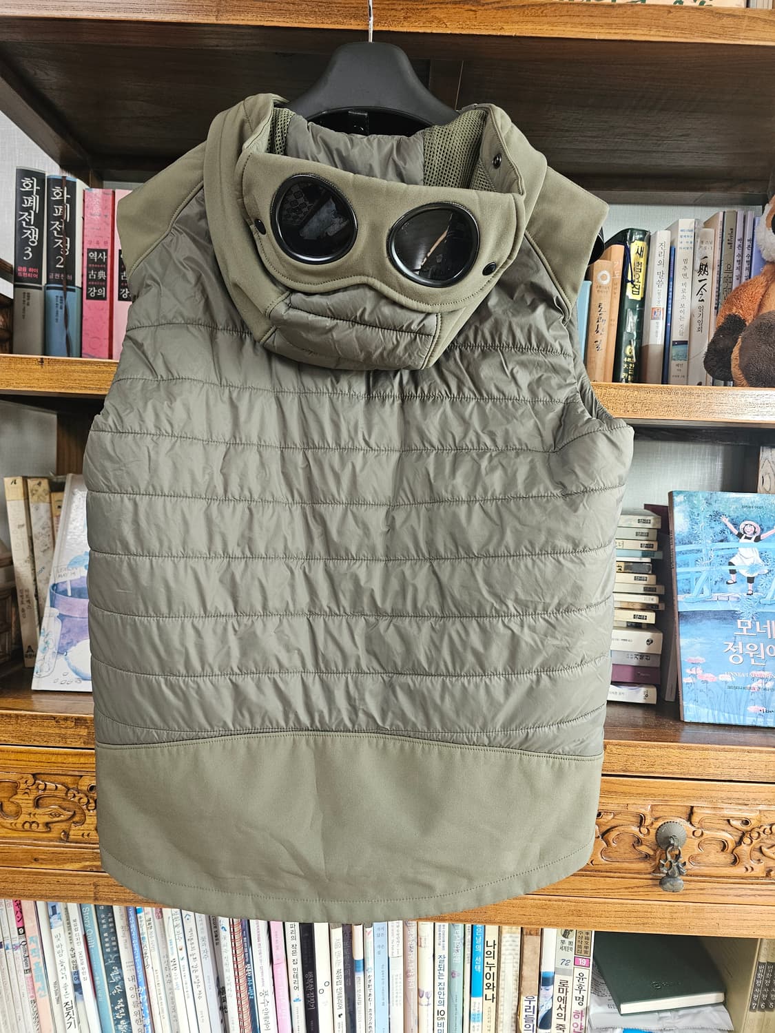 46사이즈 남녀공용}상태 좋음 씨피컴퍼니 cp컴퍼니 조끼패딩 패딩 베스트 상품이미지1