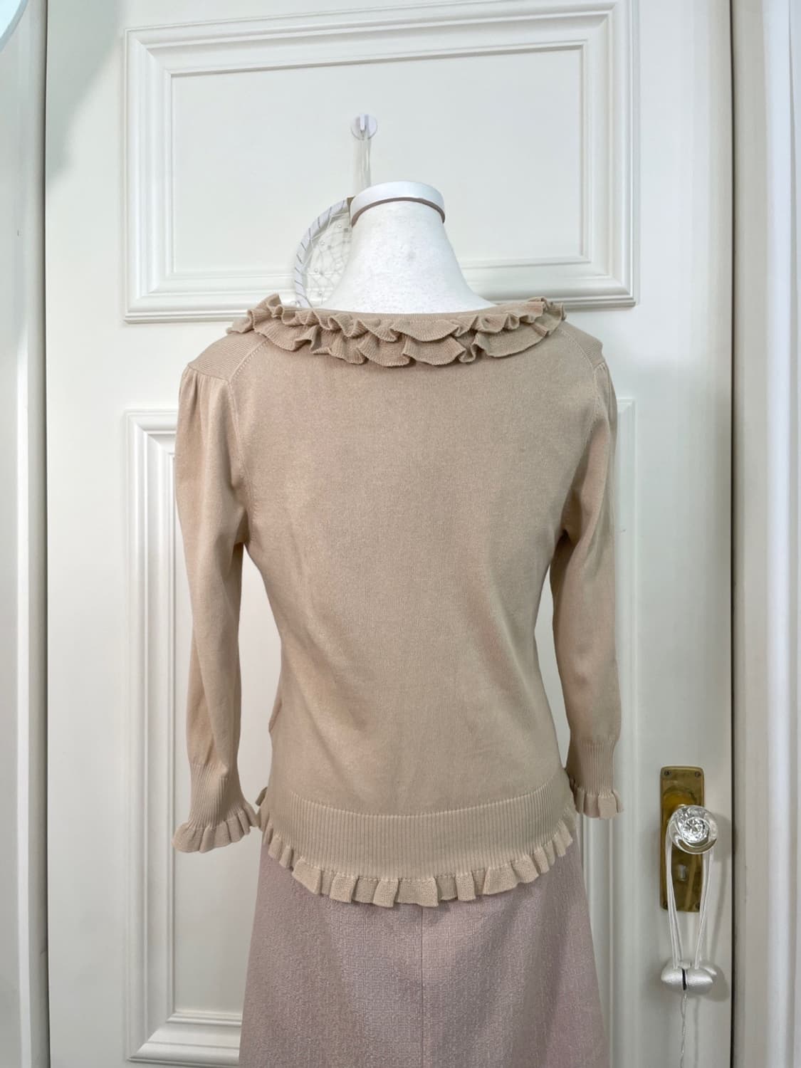 pink beige ruffle pearl point cardigan 상품이미지5