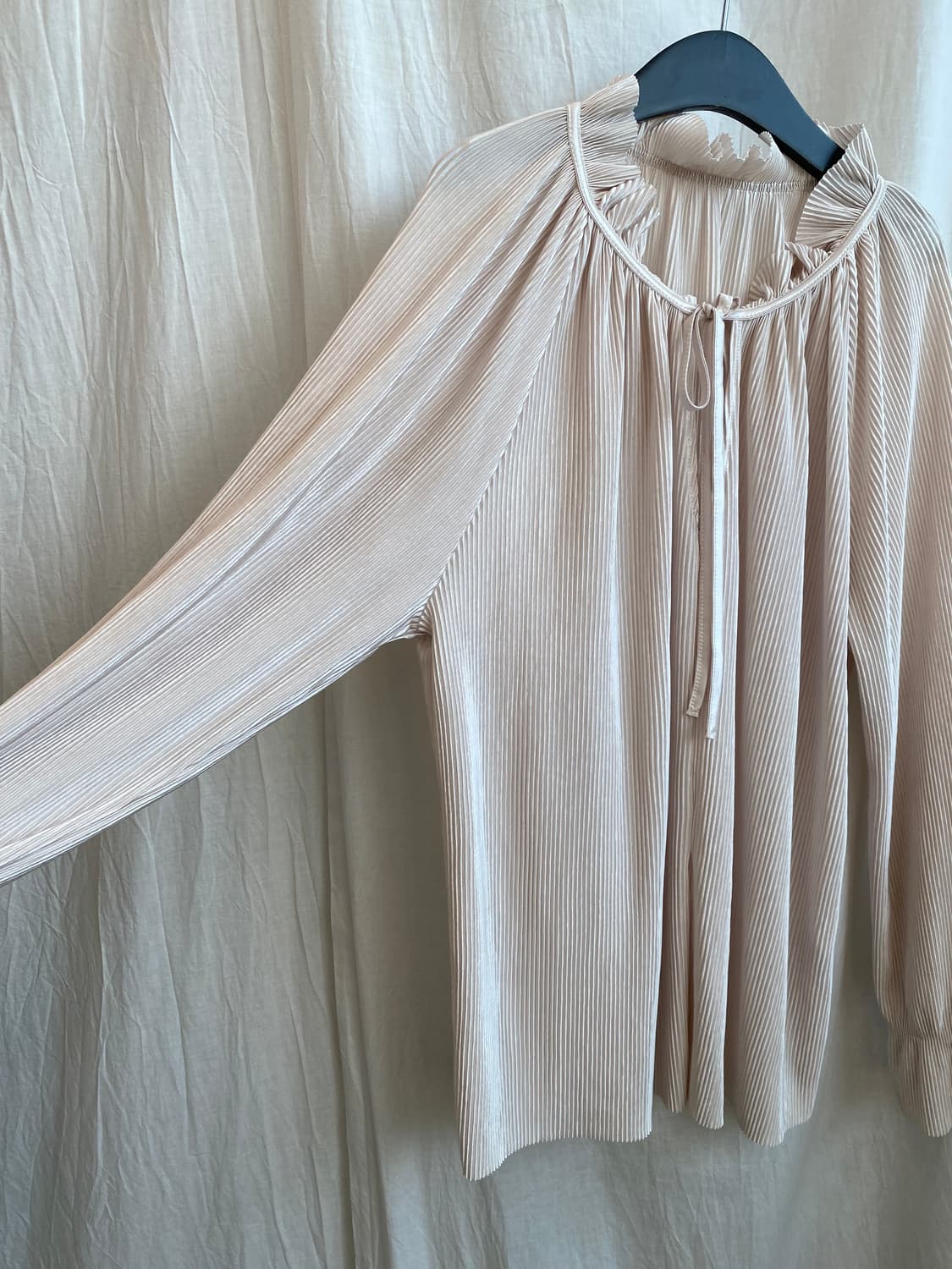 펄플리츠 블라우스 상품이미지6