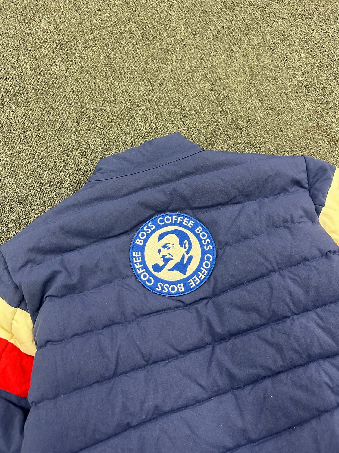 산토리 보스 후면 빅로고 패딩 자켓 상품이미지5