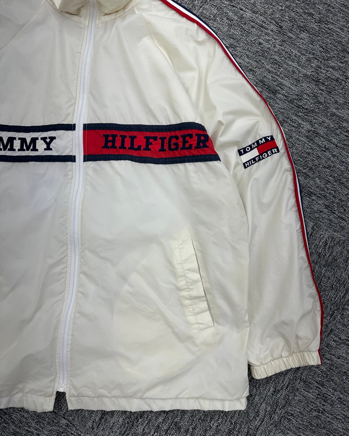 (L)90'S 타미 빅로고 바람막이-M1101 상품이미지2