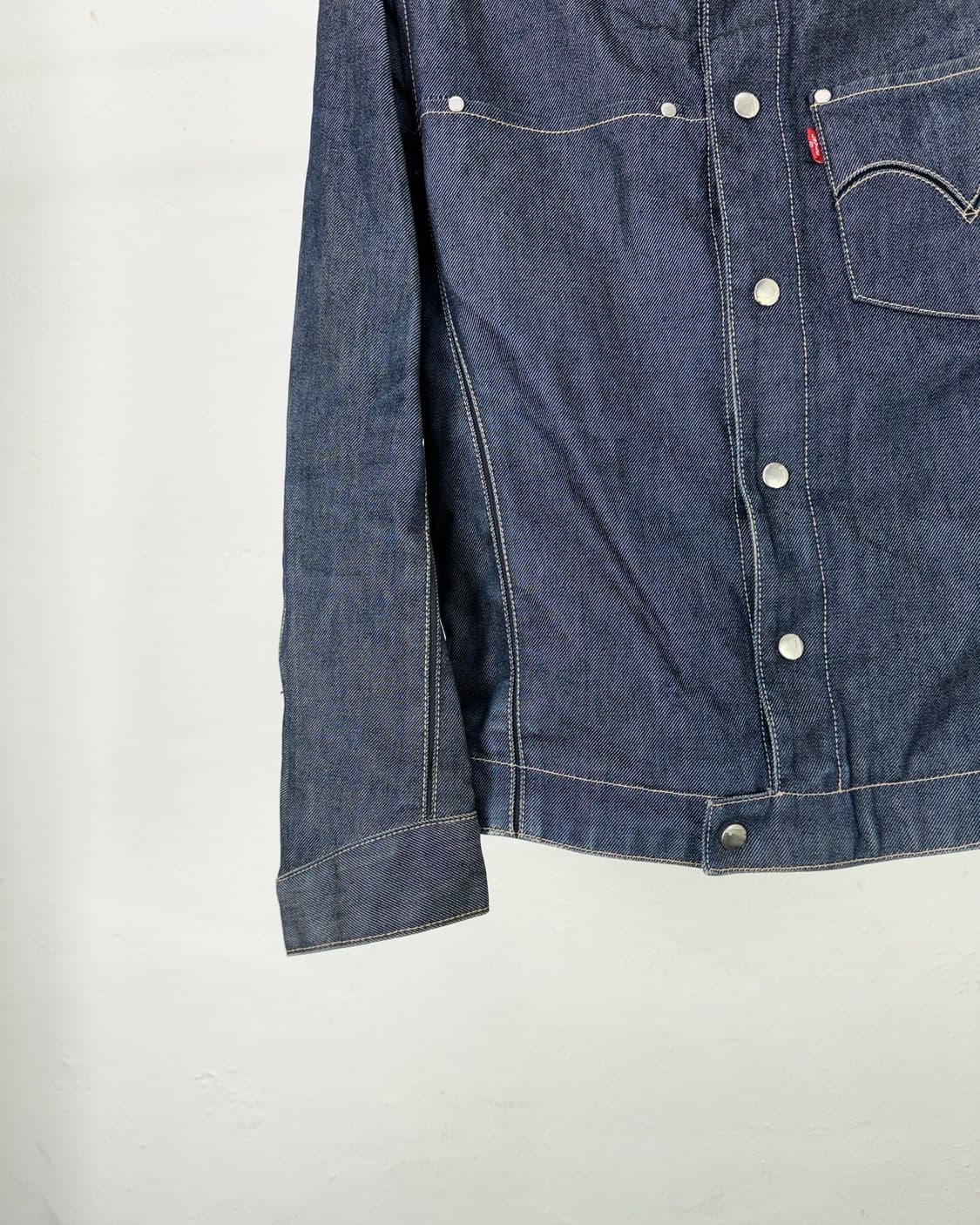 리바이스 엔지니어드 흑청 데님 트러커 자켓 상품이미지4