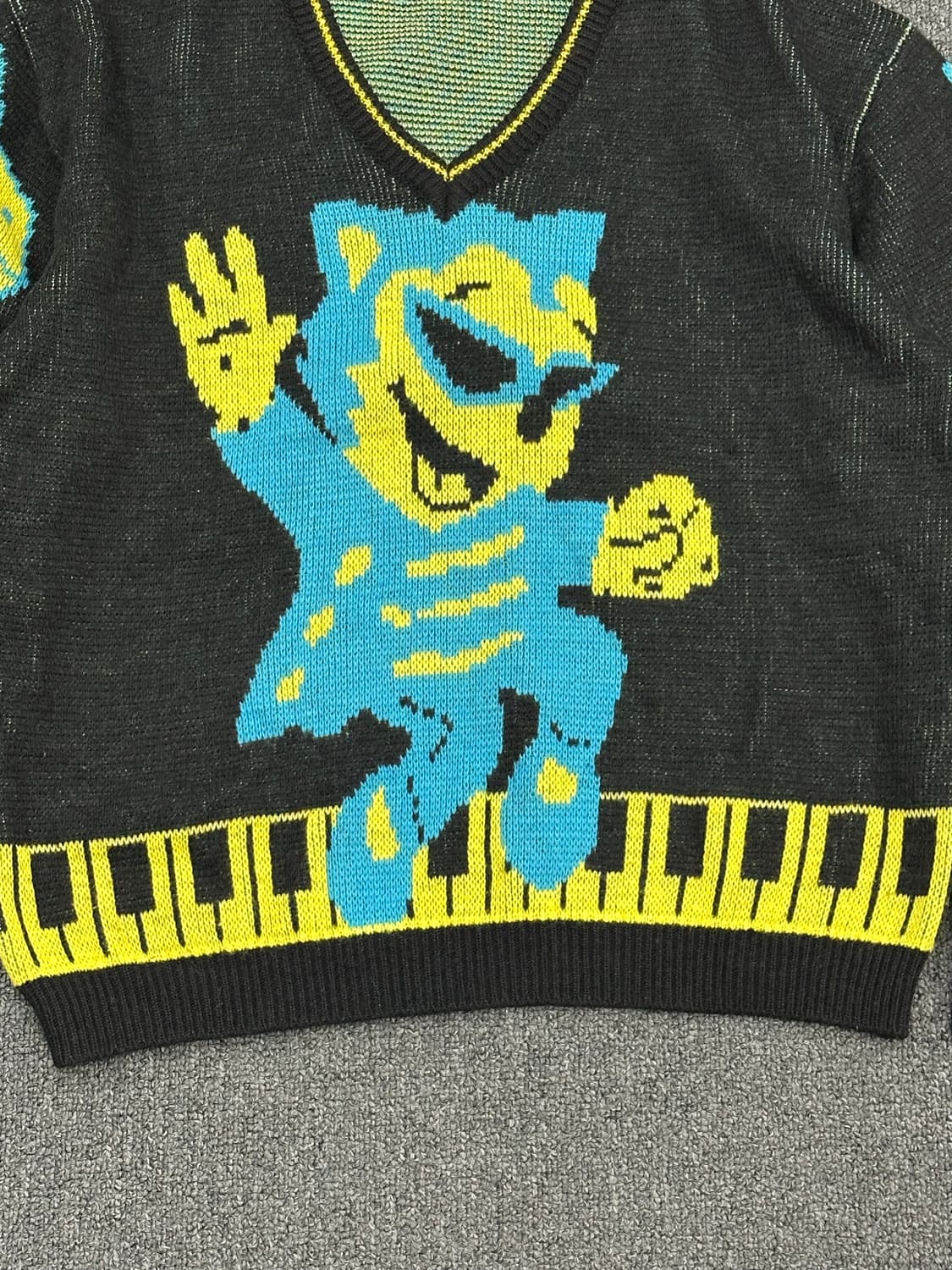 OS)Cream Soda 80s 빈티지 Timmy 브이넥 스웨터 상품이미지4