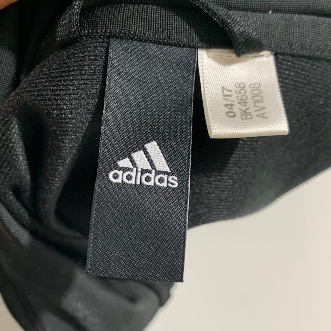 아디다스 퍼포먼스 블랙 트랙탑  상품이미지4