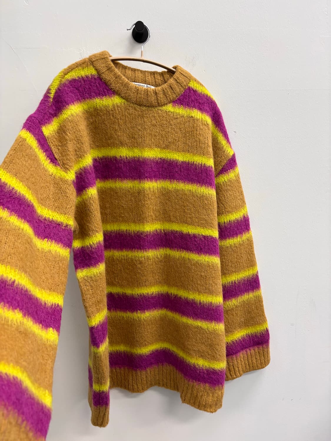 앤더슨벨(Andersson Bell) 유니섹스 알파카 스트라이프 스웨터 상품이미지5