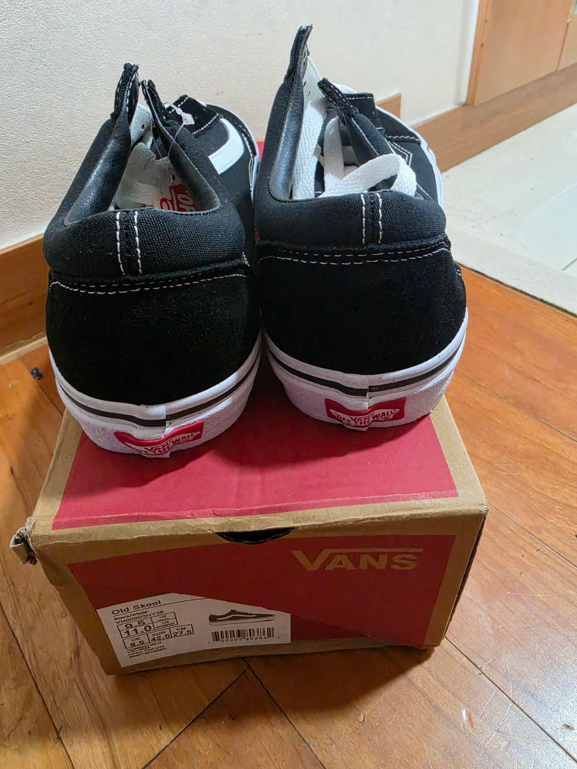 새상품)반스 올드스쿨 블랙 / 화이트 스니커즈 275 상품이미지3