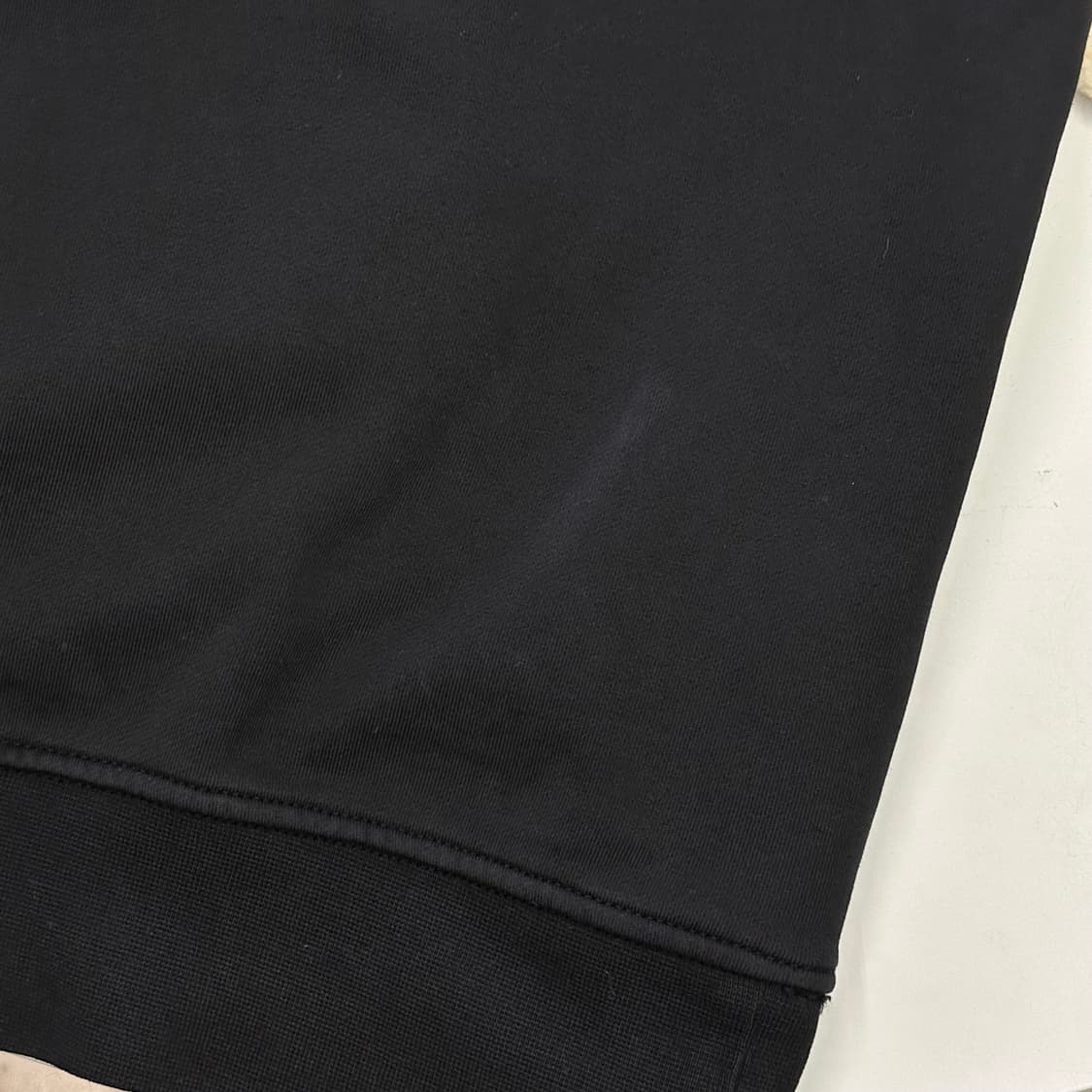 M 스톤아일랜드 블랙 맨투맨 상품이미지9