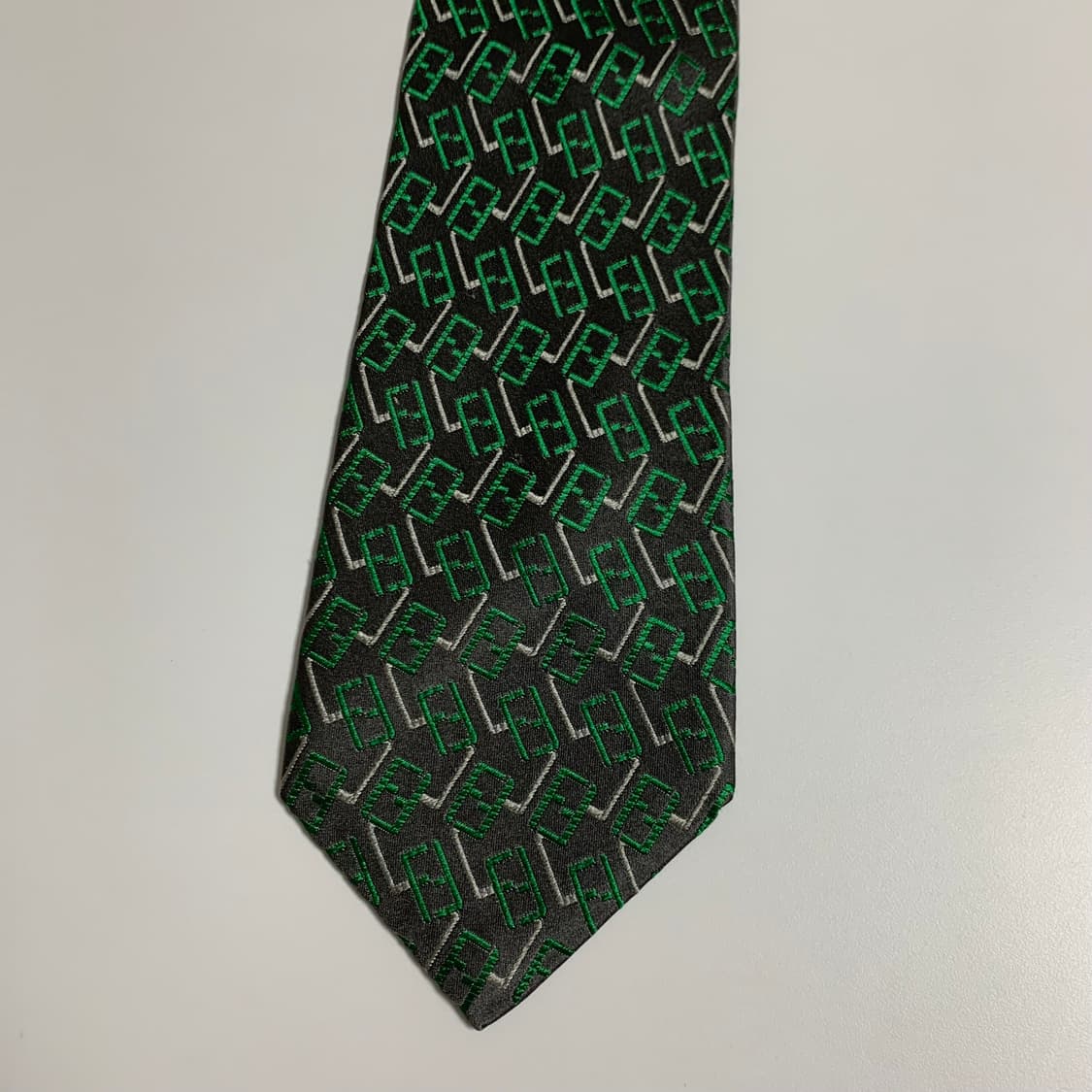 펜디(FENDI) FF로고 모노그램 명품 정장넥타이 100실크 A+등급 상품이미지10