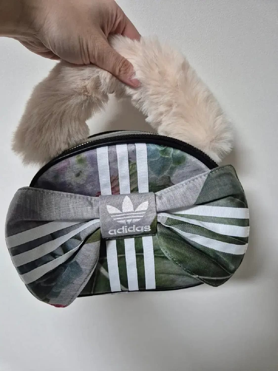 켈리즈 아디다스 업사이클링 캔디백 상품이미지1