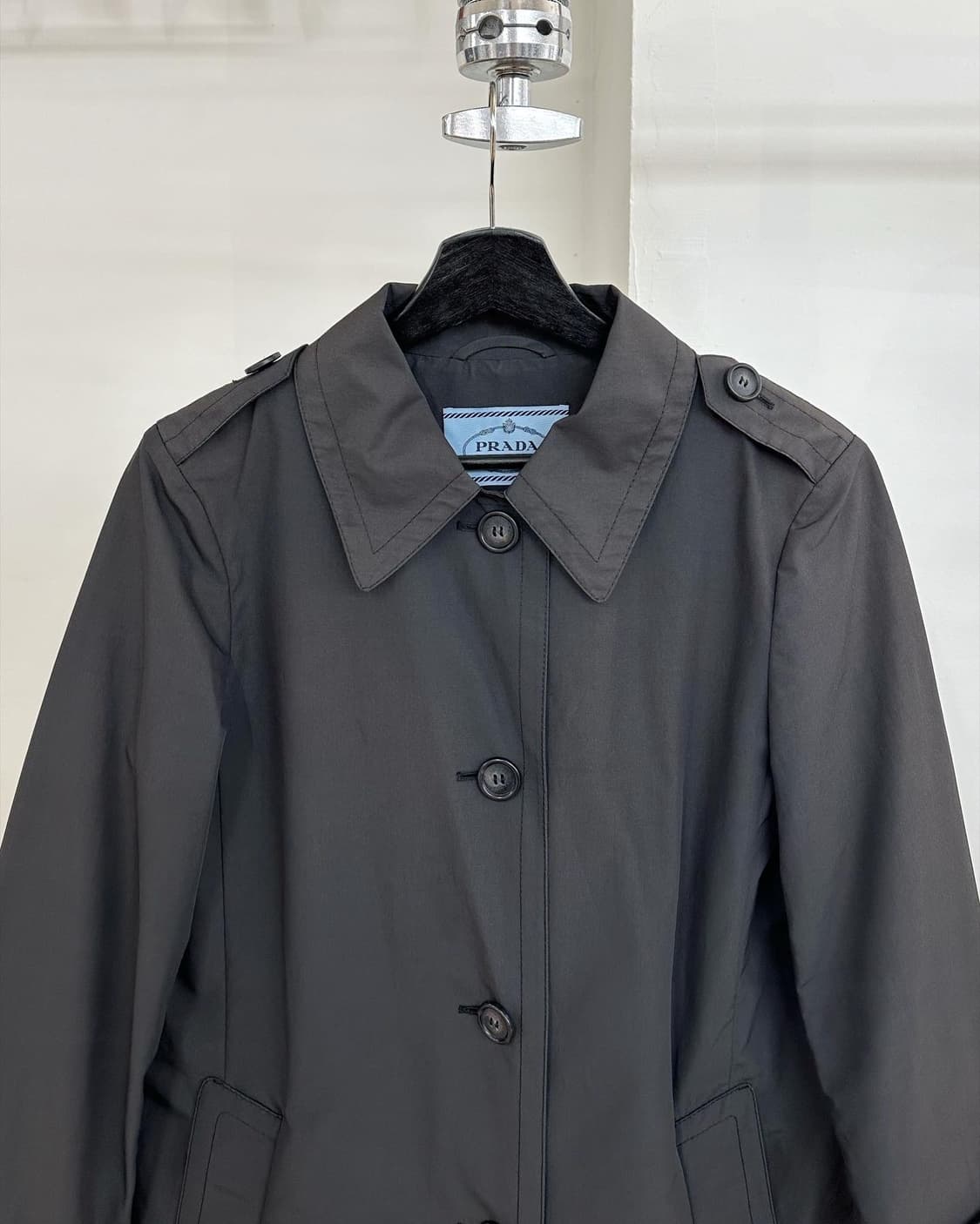 프라다 차콜 4b 폴리 코트  상품이미지2
