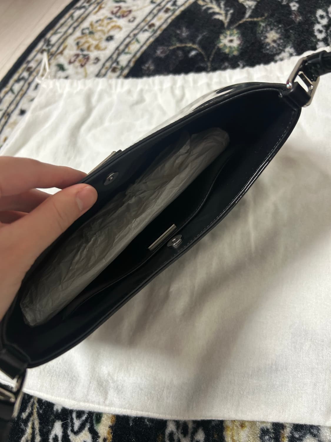 프라다 클레오 브러시드 숄더백 상품이미지10