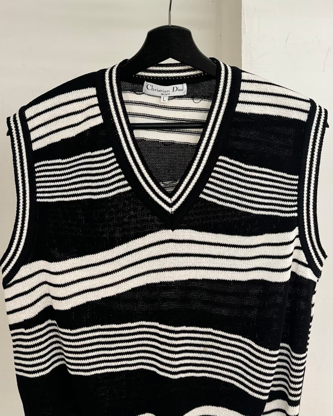 디올 스포츠 블랙 앤 화이트 스트라이프 니트 베스트 상품이미지2