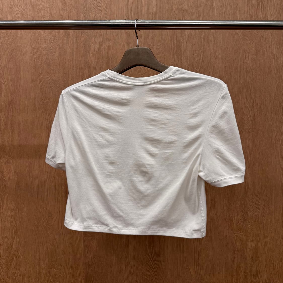 돌체앤가바나 DG 로고 자수 크롭 반팔 티셔츠 라운드넥 슬림핏 화이트 상품이미지3