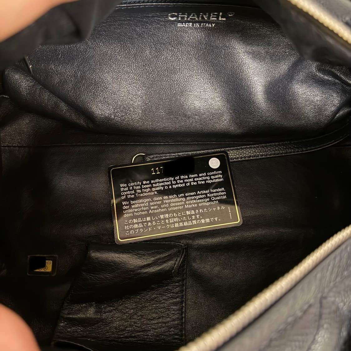 샤넬 캐비어 타임리스 볼링백 네이비 (마지막가격) 상품이미지4