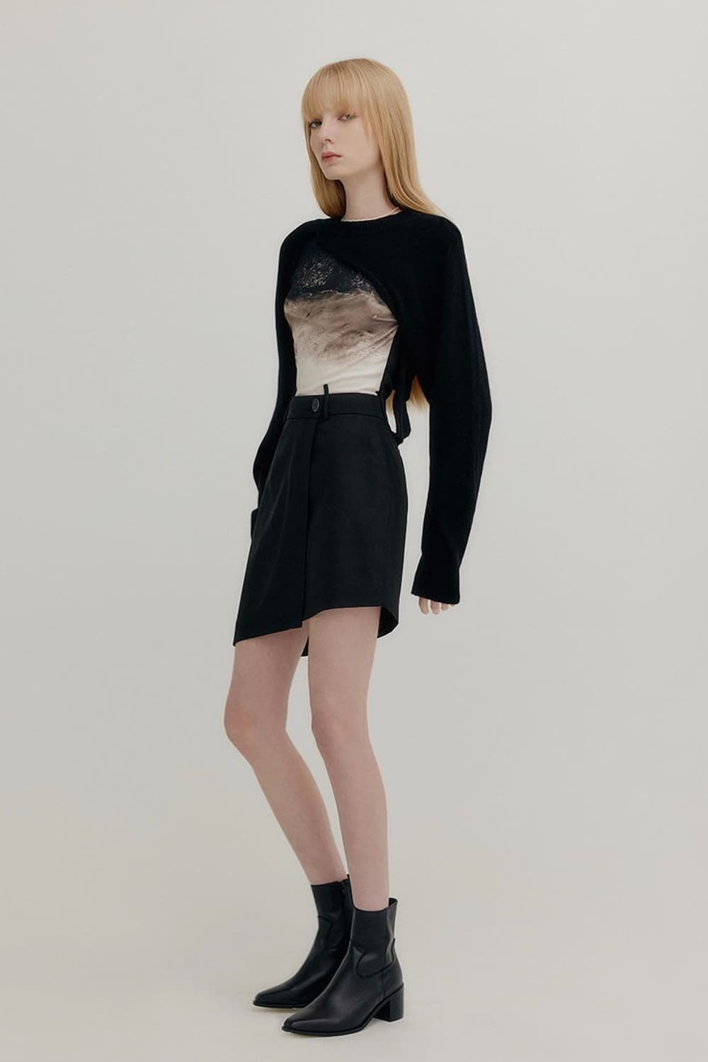 안유진 착용 YUSE 유즈 캐시미어 니트 언발란스 볼레로 블랙 상품이미지4