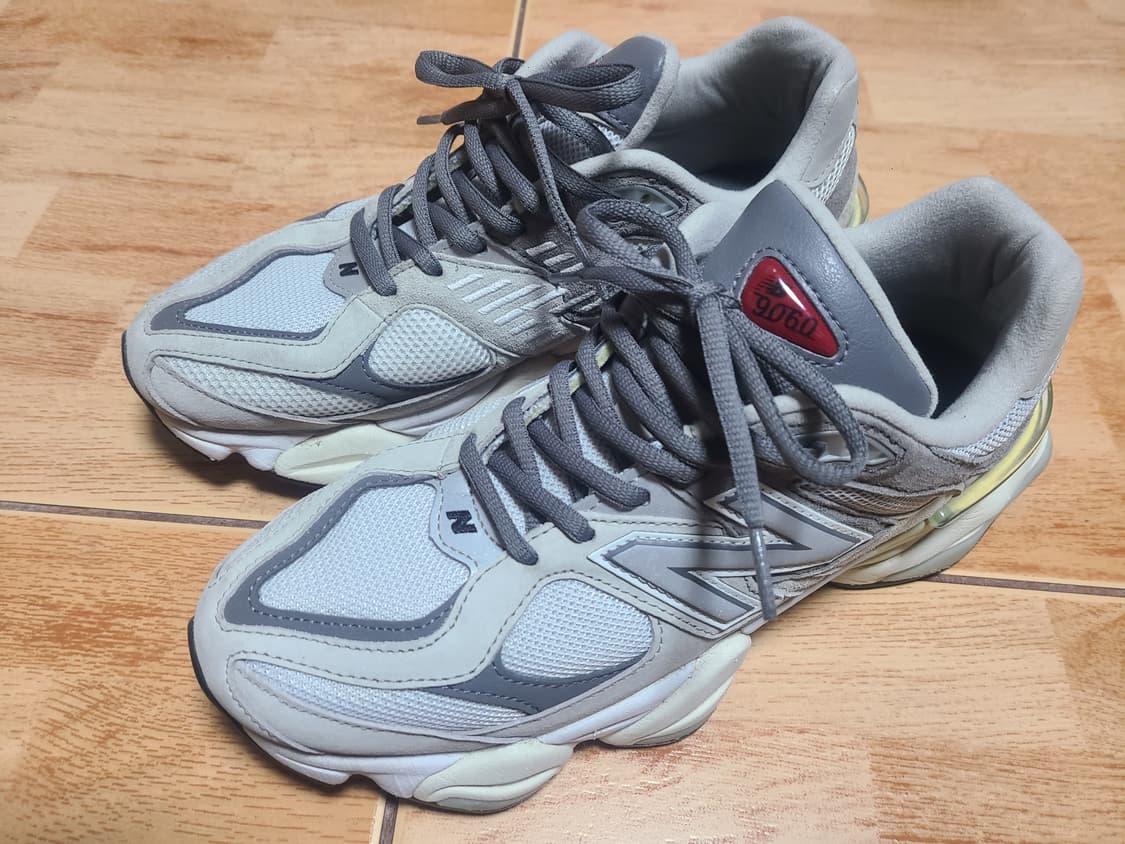 뉴발란스 9060그레이270(265추천) 상품이미지1