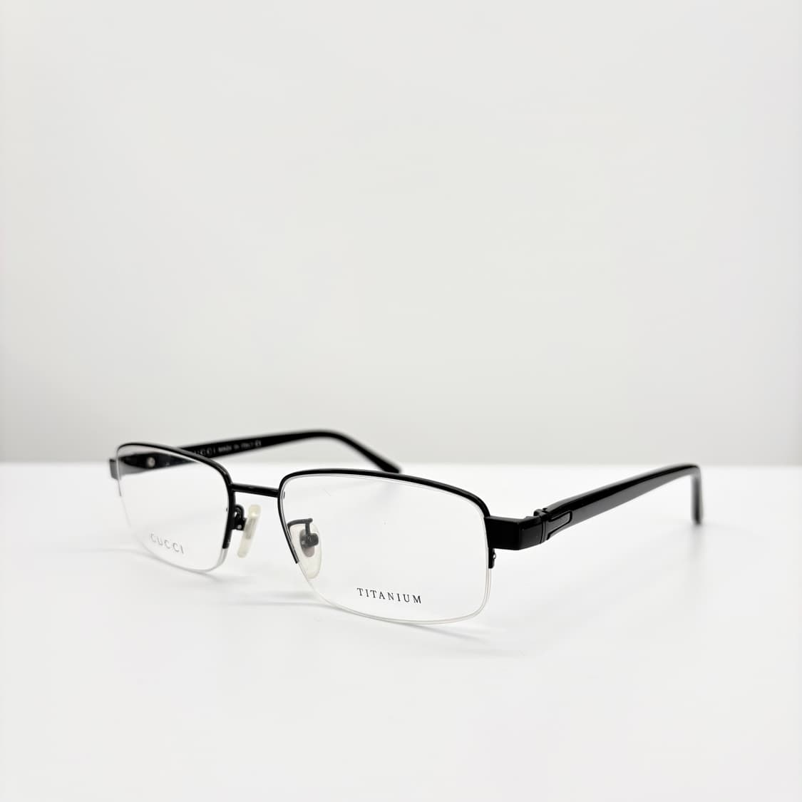 GUCCI 구찌 사각 블랙 반무테 상품이미지1