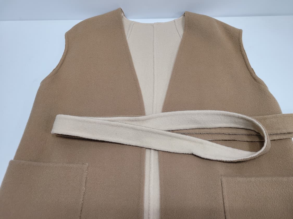 돌체 비타 리버시블 벨티드 울 베스트 / 여 FREE 베이지 브라운
 상품이미지3