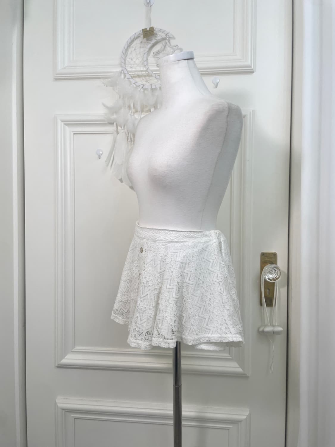 white lace back banding mini pants skirt 상품이미지2