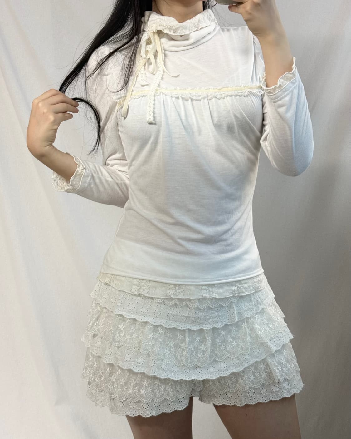 리본 모티프 넥 레이스 셔링 디테일 폴라 넥 티 2pcs SET 상품이미지6