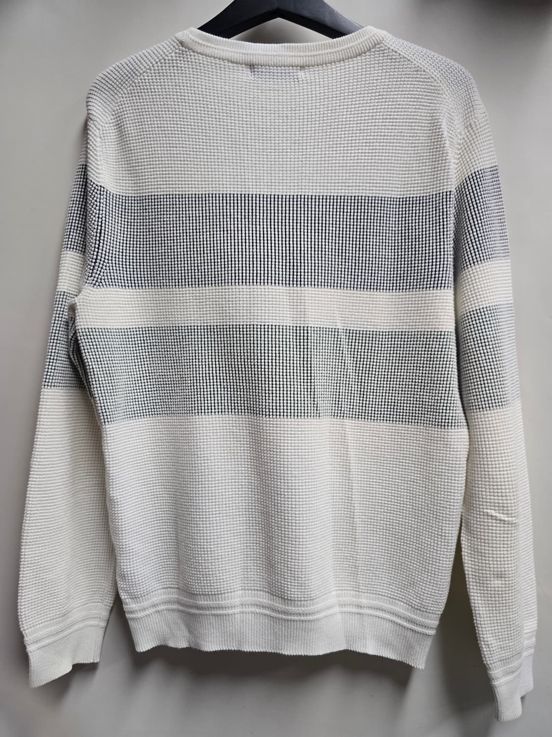 헤지스 라운드 니트티 100 상품이미지4